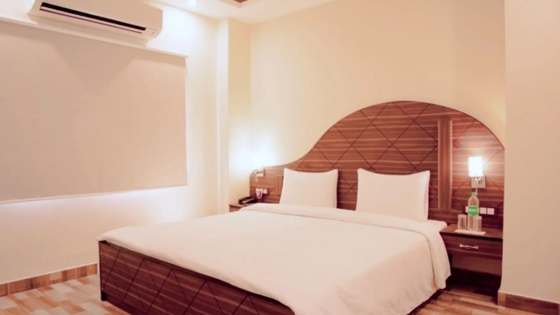 Genx Plaza Mughalsarai Hotel Mughal Sarai India